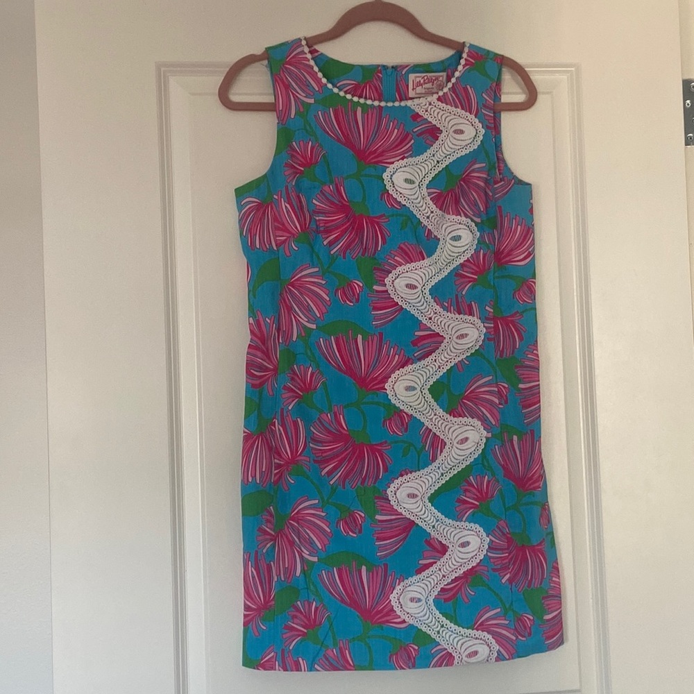 Lilly Pulitzer originals collection shift, size 4